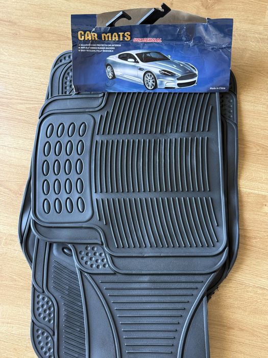 Tapetes de carro de borracha  universal