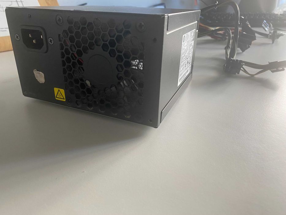 Fonte de Alimentação HP 500W 80 PLUS Bronze (PS-8501-2)