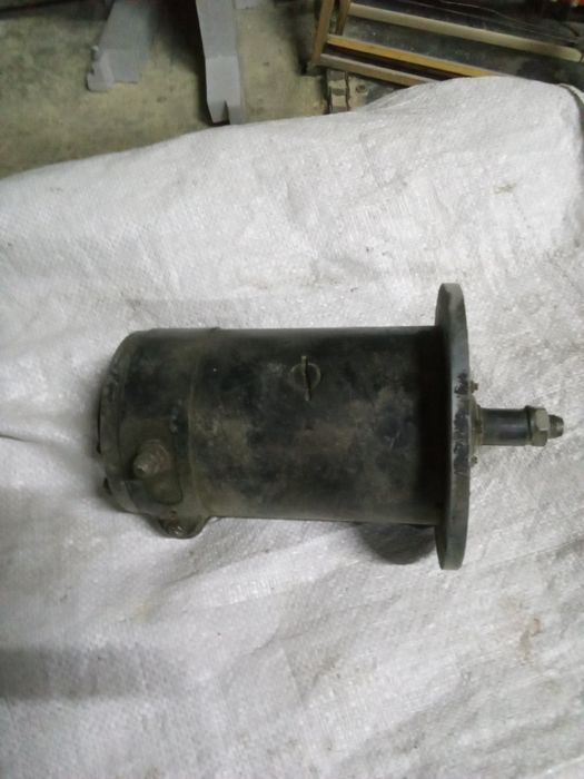 Електродвигун  для медогонки