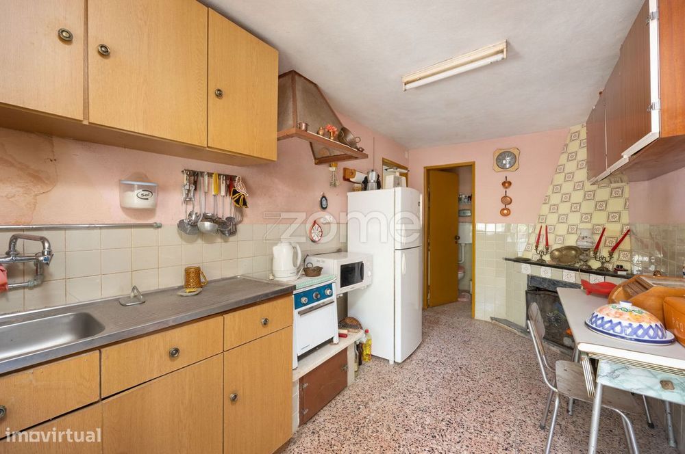 Moradia T2+2 | Garagem | Alvaiázere | Ao abrigo do Simplex