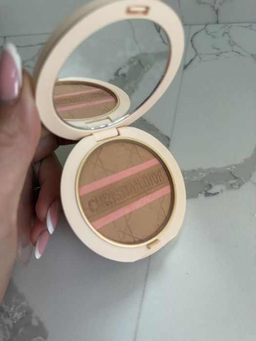 Бронзер Dior Forever.