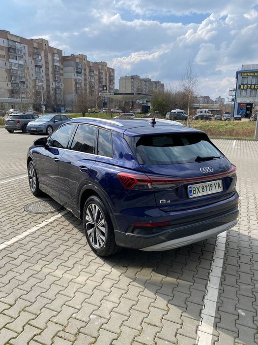 Продам Audi Q4 e-tron