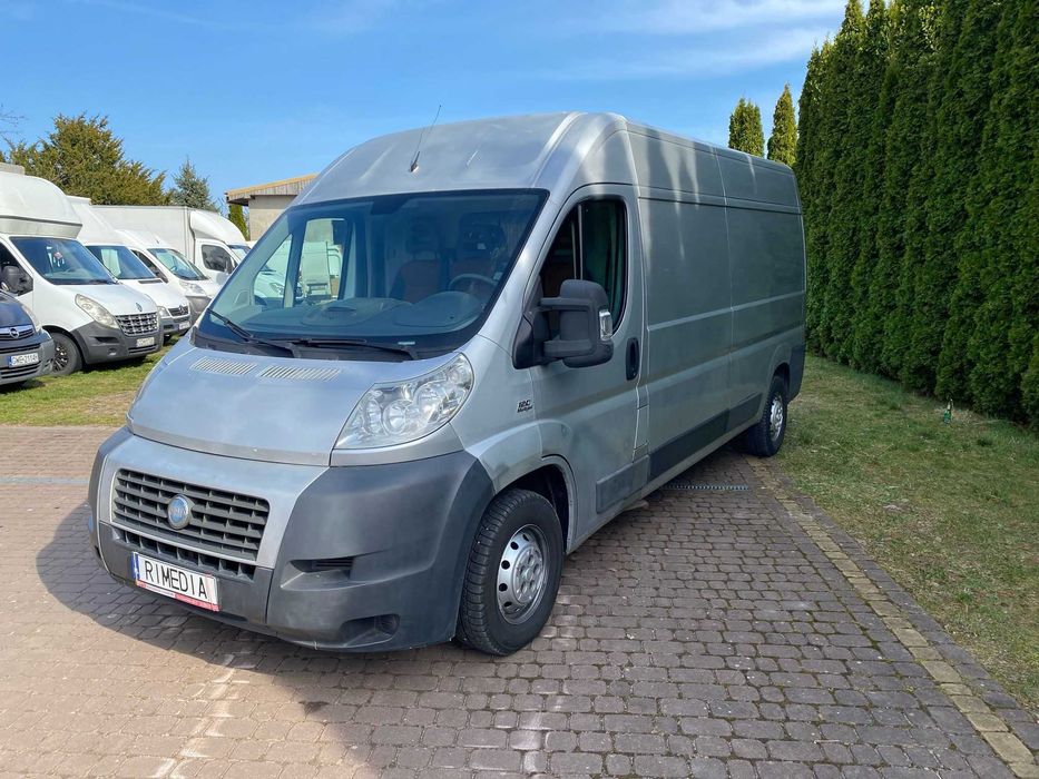 Wypożyczalnia samochodów dostawczych, windy, kontenery plandeki i inne