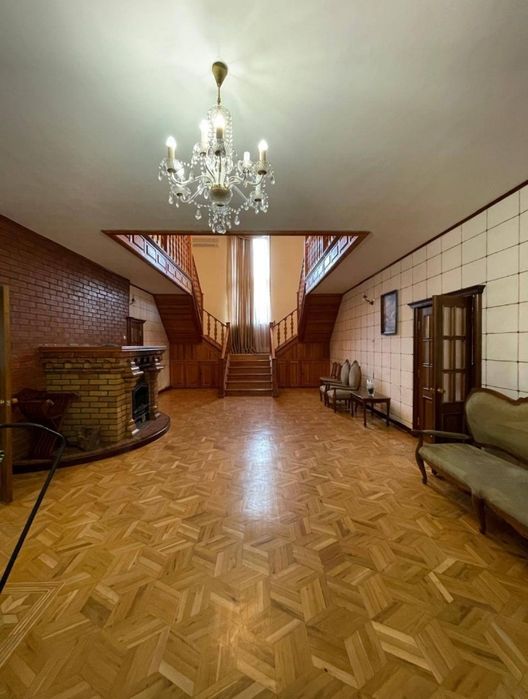 Сдам дом 8 комнат 500 м с подвалом, сауна,гараж, можно с животными!