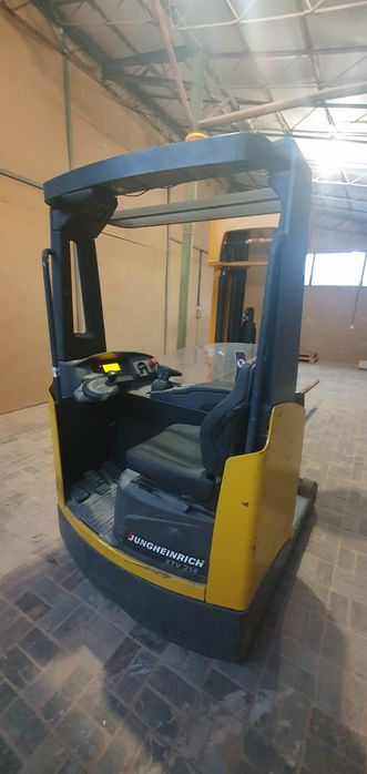 Річ трак, штабелер, навантажувач, JUNGHEINRICH ETV214.