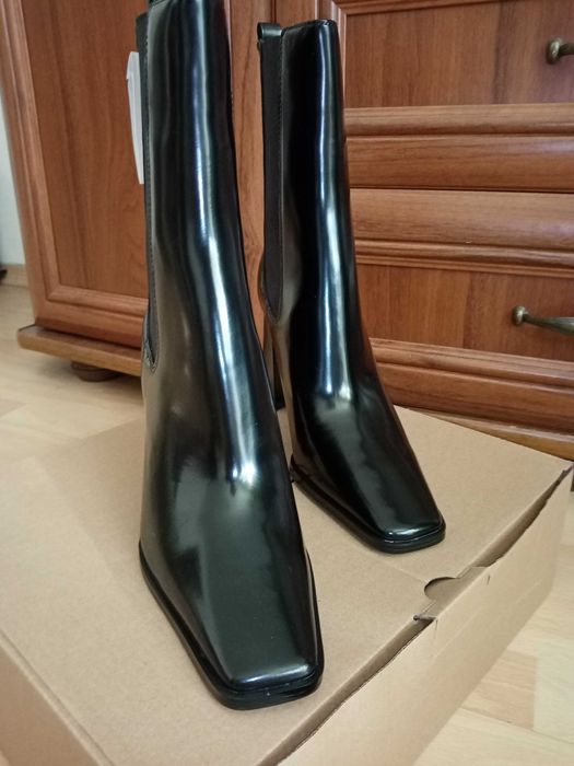 Skórzane botki chelsea