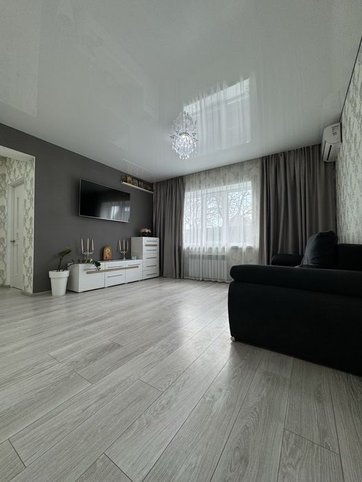 Продаж гарного сучасного будинку для вашої сімї