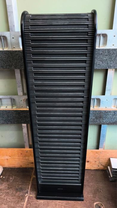 Regał szafka zamykana na płyty CD 132 szt