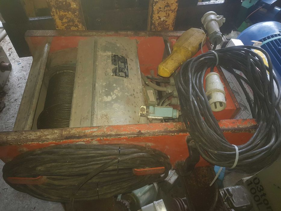 Wyciag budowlany 230V