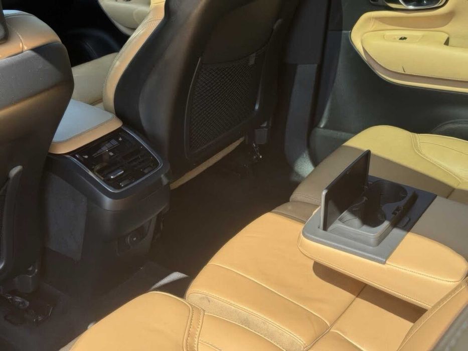 Volvo XC90 T6 Inscription 7-Passenger      2022