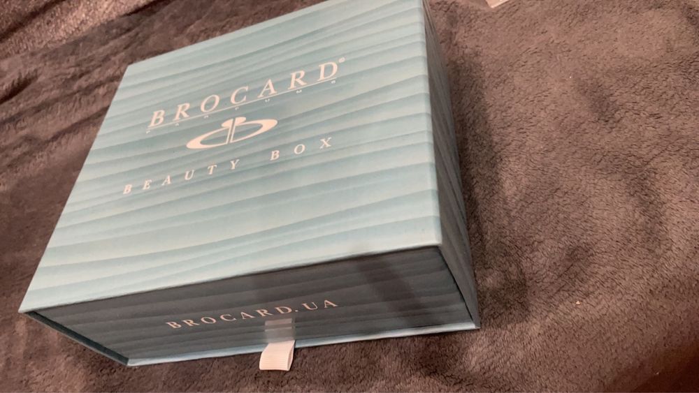 Подарочная коробка Брокард