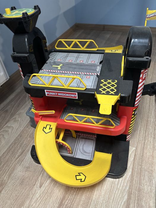 Zjeżdzalnia fla samochodzików