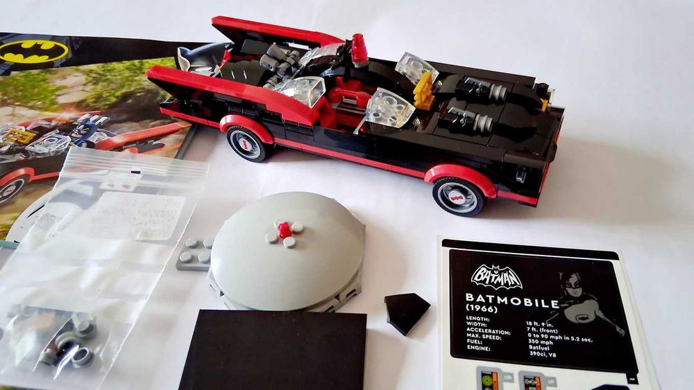 Lego DC 76188 Batman Classic TV Series Batmobile peças novas montado