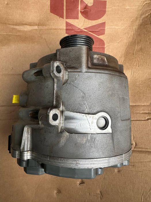 Стартер-генератор Audi Q7 Q8 A6 A7 A8