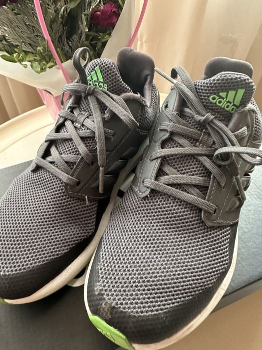 Кросівки дитячі adidas р35