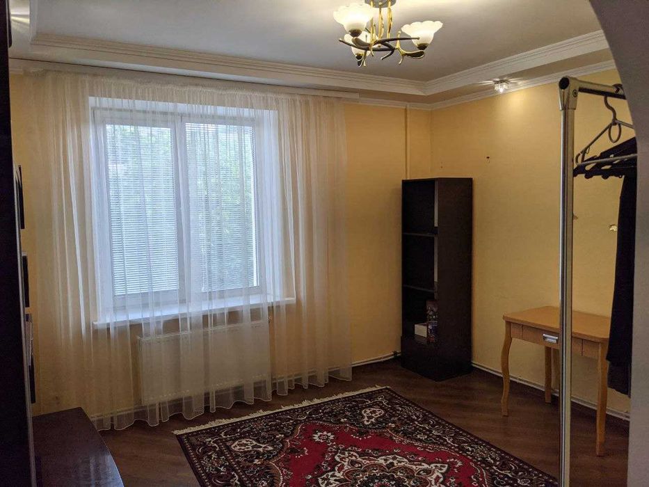 З комнатная квартира с ремонтом и мебелью