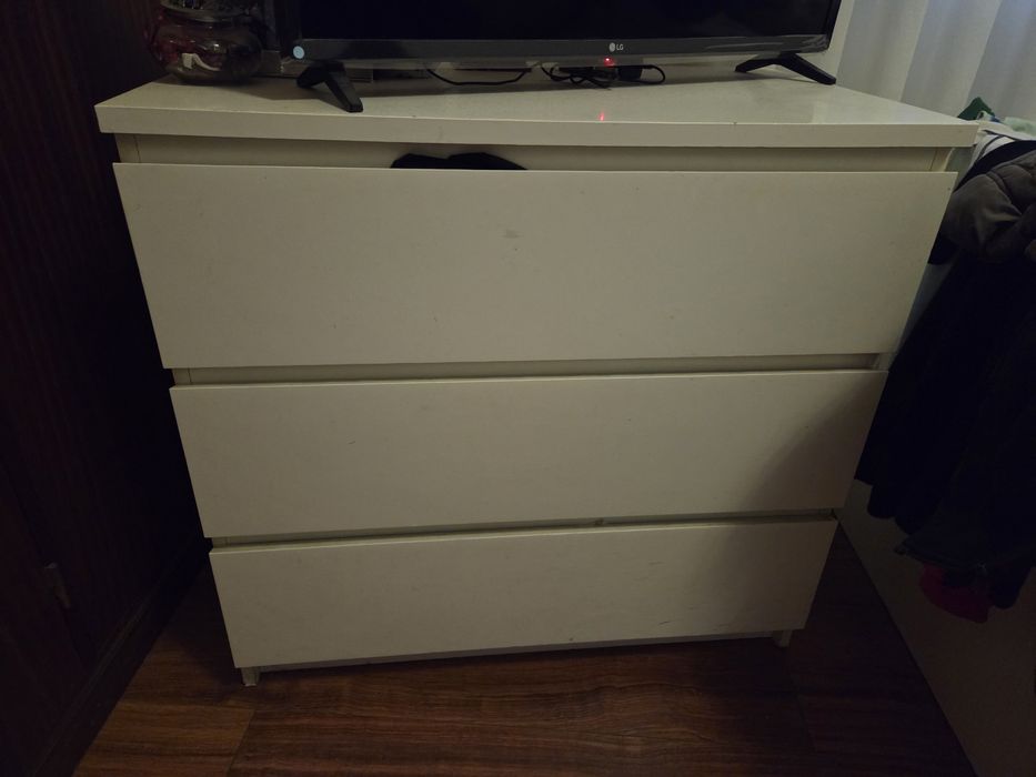 Comoda ikea quarto