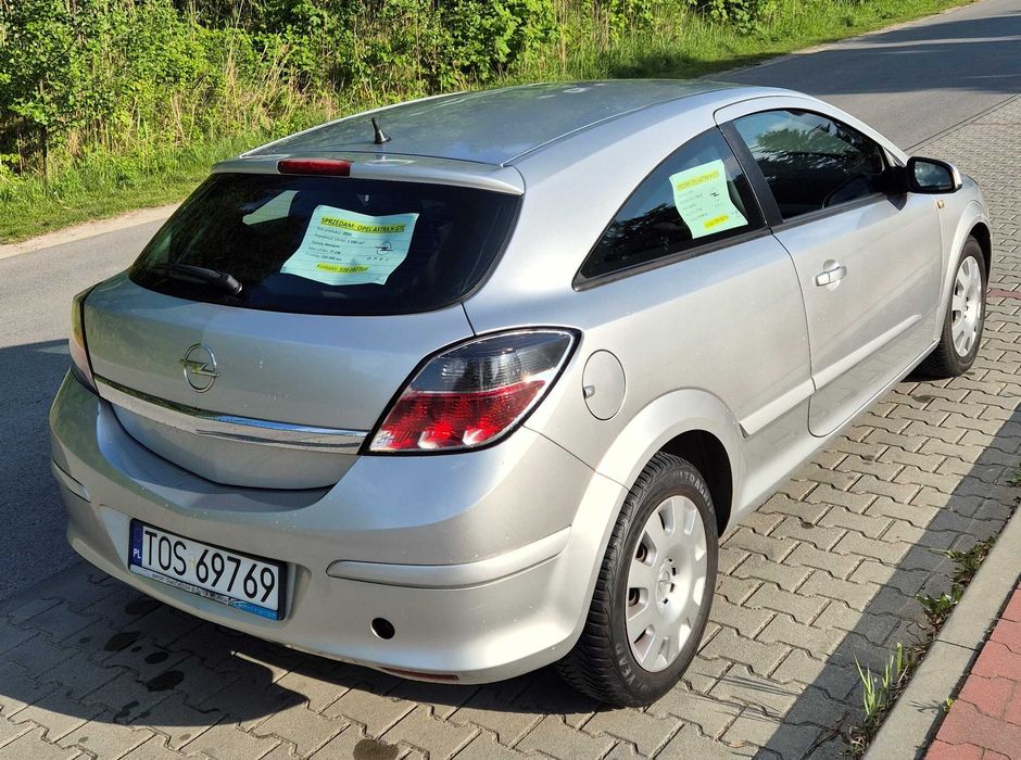 Opel Astra H GTC