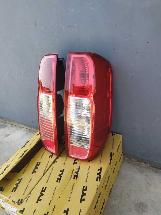 Бампер передній NISSAN NAVARA D40 10-15 нісан навара PATHFINDER