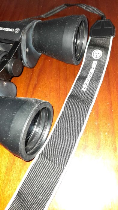 Binóculos muito potentes