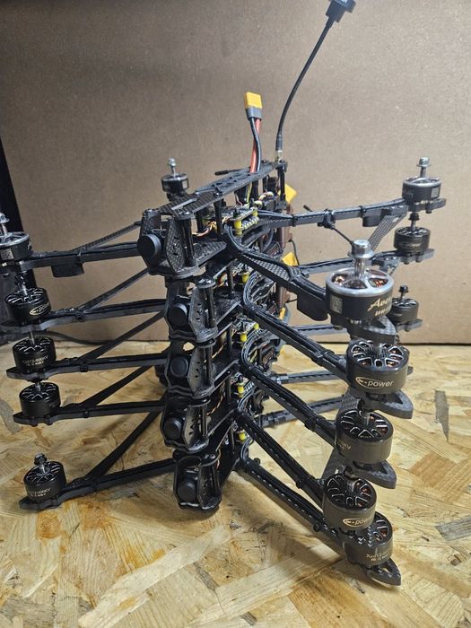 Продам FPV Дрони 7"  8"