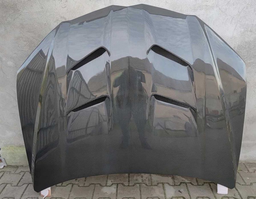 Капот Lamborghini Urus carbon