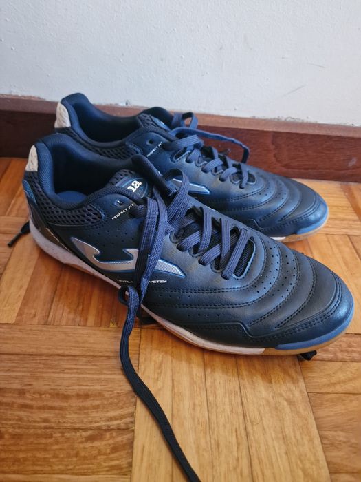 Chuteiras futsal joma