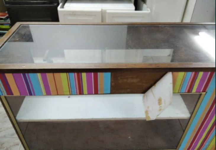 Balcão em madeira 1.80*0.88*0.50m