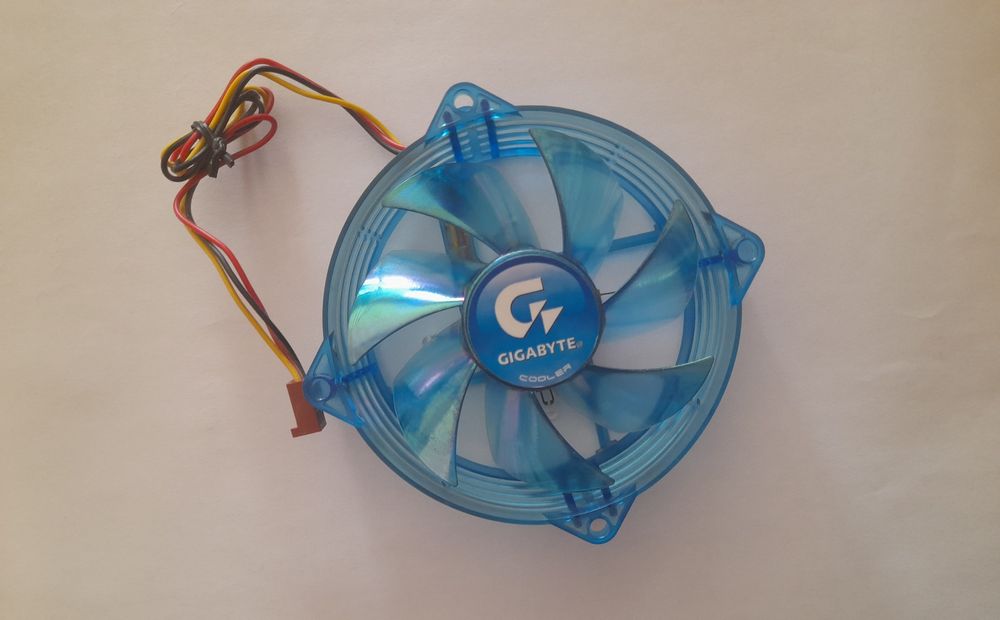 Кулер Gigabyte Technology