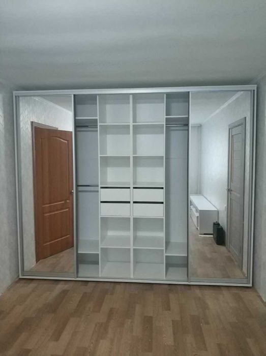 Распродажа Шкаф купе в наличии