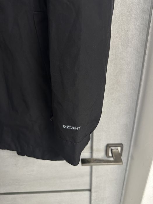 Куртка The North Face Dryvent L розмір Жіноча