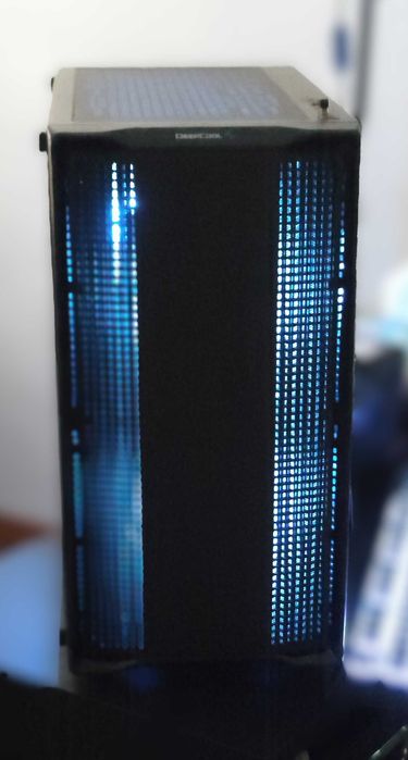 PC Gamer - Ryzen 5 5600 + RTX 4060 + 16GB RAM + SSD 1TB