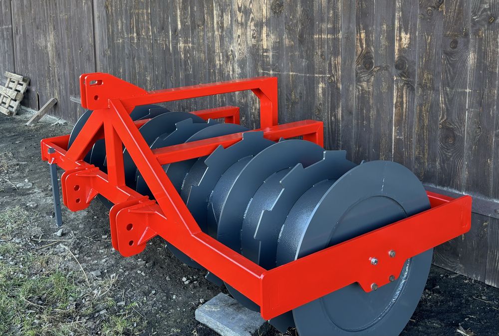 Wał Pryzmowy , wał dogniatający, wał do traw