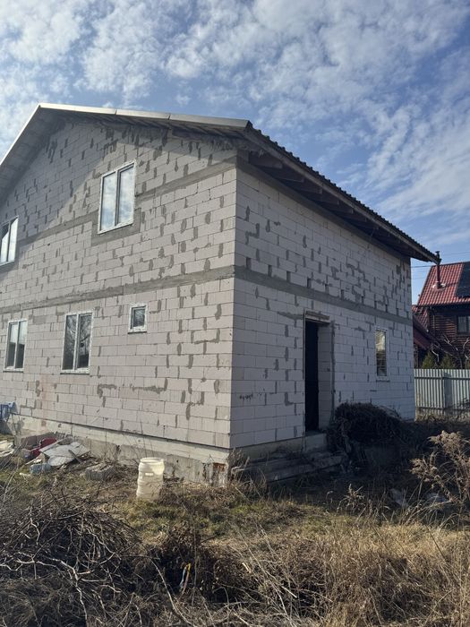 Продам пів будинку Осокорки
