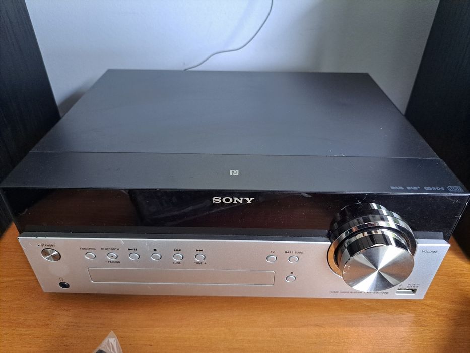 Wieża Sony CMT-SBT100B DAB +