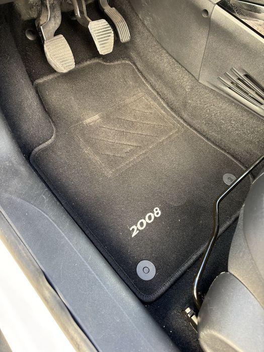 Peugeot 2008   39mil KM