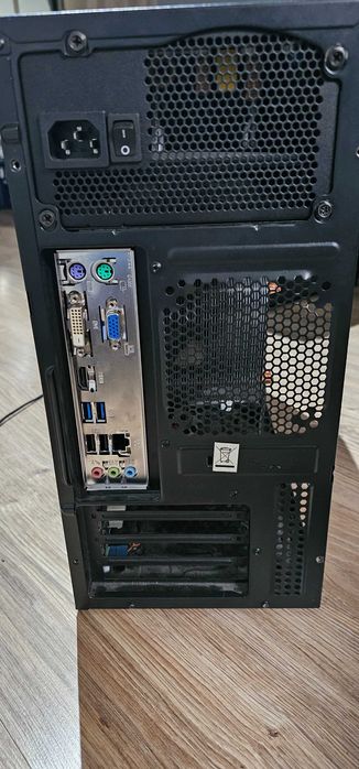 Komputer stacjonarny