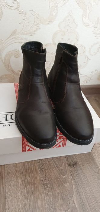 Чоботи, ботинки шкіряні чоловічі