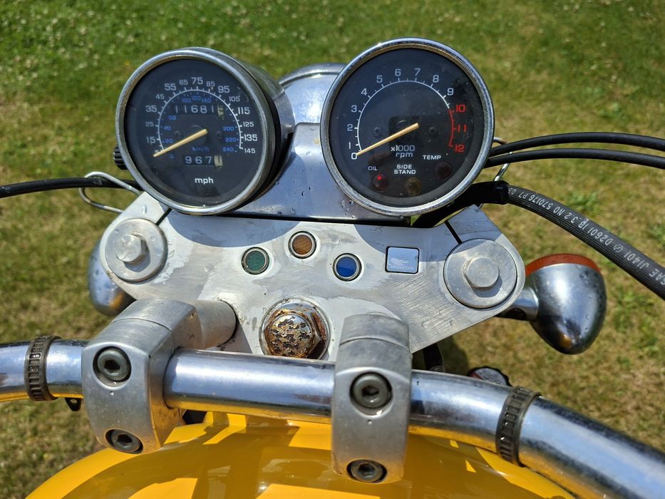 Honda vf 750 Magna