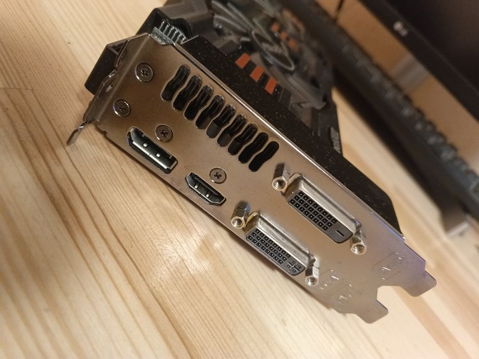 Відеокарта Asus GTX-660 2gb