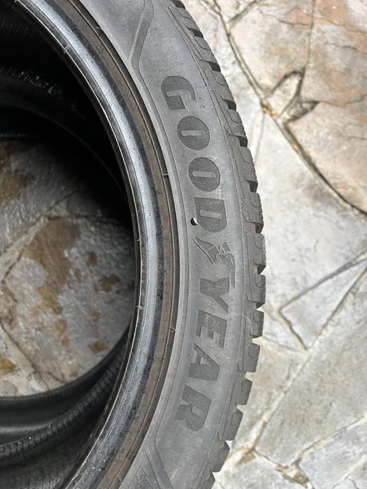 Шины б/у GOODYEAR 235/45/18