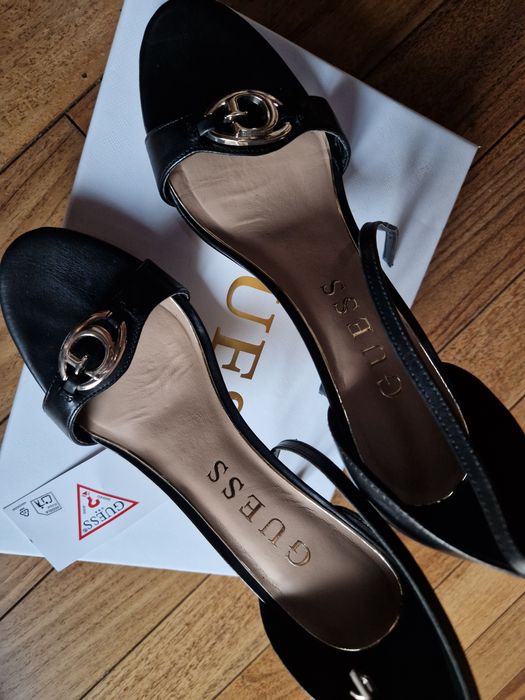 Sandały Guess 39