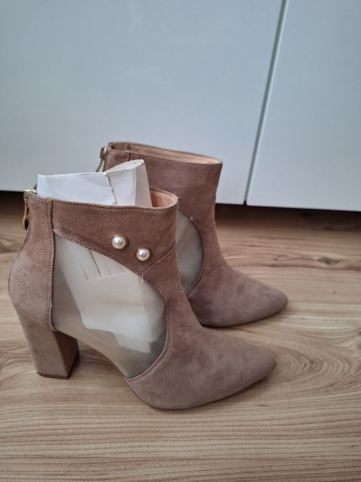 Botki na słupku rozmiar 40