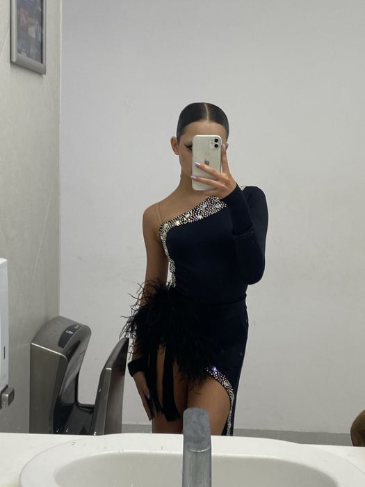 Бальна сукня для латиноамериканськоі програми ю2,молодь