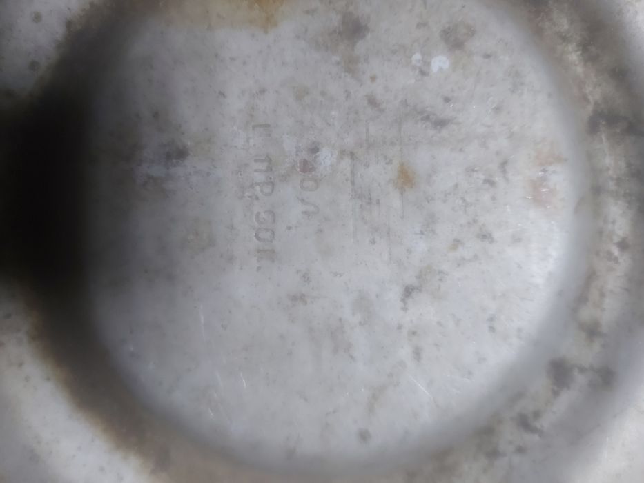 Продам канистру.А также остатки дизеля 100 литров .