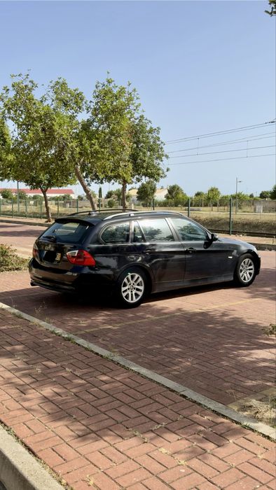 Bmw 318D touring a diésel de 2007/12 em bom estado
