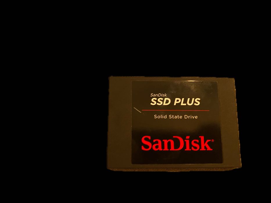 Caixa Cooler Master, motherboard, RAM, SSD e Power Supply