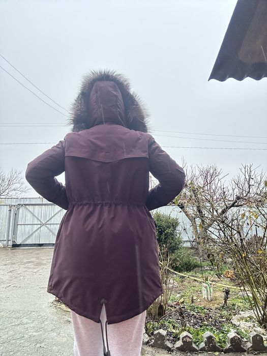 Парка з хутром чьорнобурки