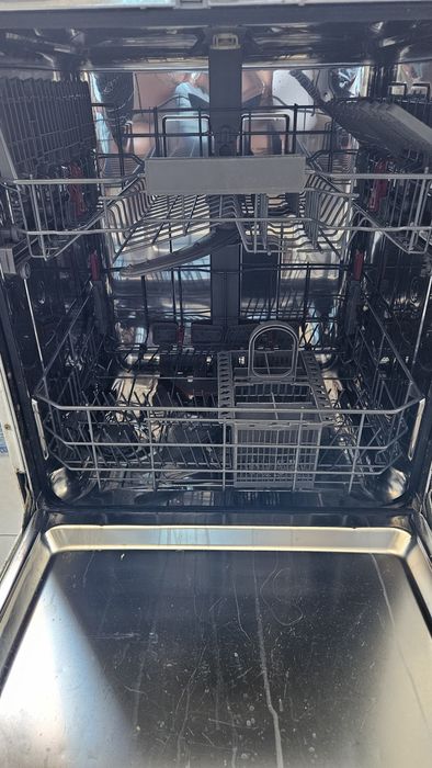 Máquina Lavar Loiça Whirlpool 6º Sentido (14 Conjuntos)