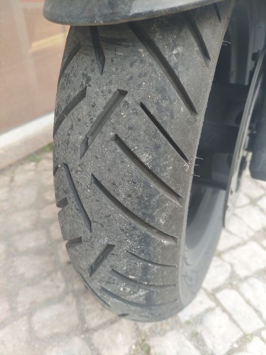 Vendo Sym GTS EVO 125 ( como nova )